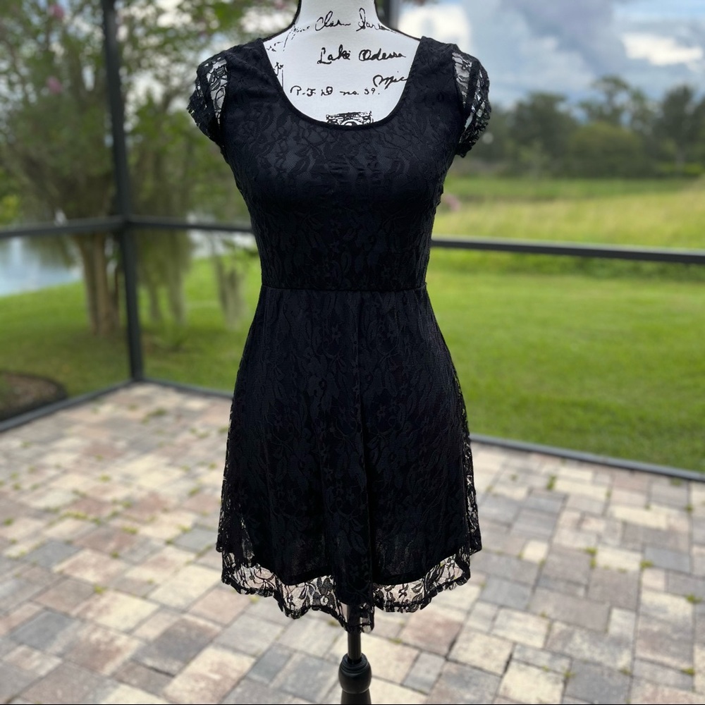 Wet Seal Black Lace Backless Hole Dress Size XS
